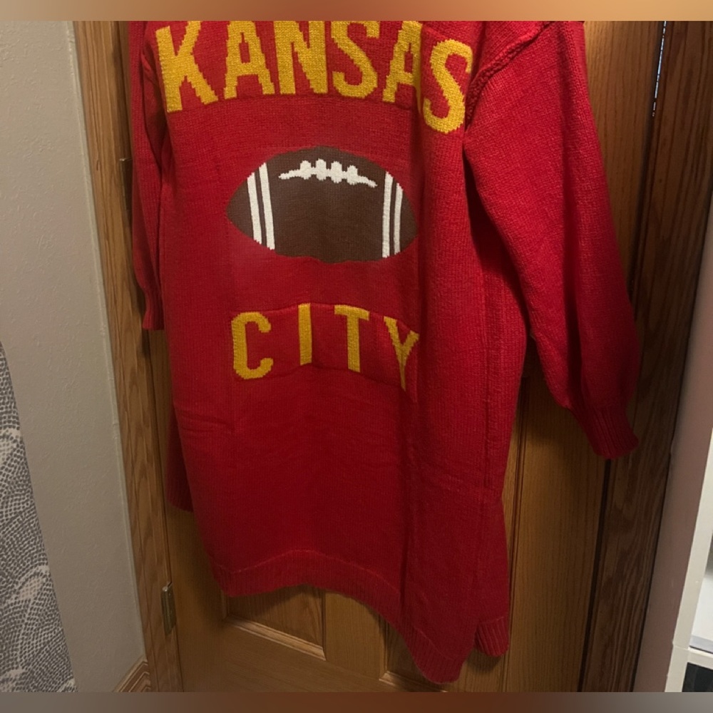 LOVE LETTERS KC CHIEFS CARDIGAN (OSFA)